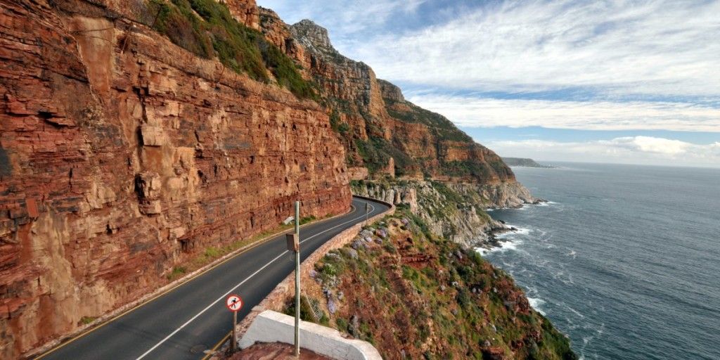 chapmans-peak-drive-in-south-africa-is-about-five-miles-long-with-114-curves-and-offers-stunning-180-degree-views-of-both-mountain-and-sea