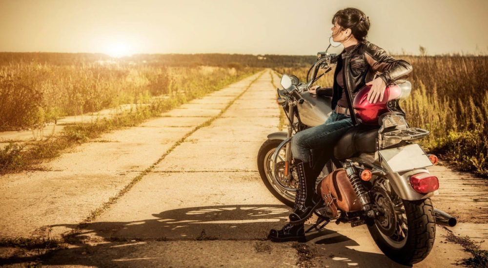 roupa feminina para viajar de moto